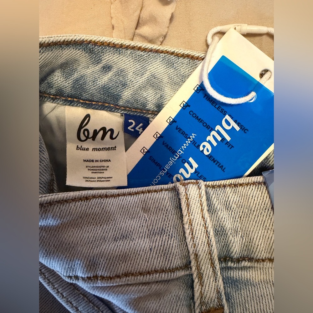Blue Moment-Women’s NWT Stylish Light Blue Wide Leg Jeans Size 24 - Picture 9 of 10